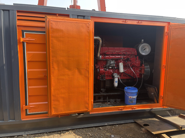 灯塔哪些因素会影响 200KW 柴油发电机的燃油消耗率？