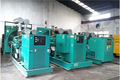 灯塔如何判断汽油发电机组电瓶的使用寿命？